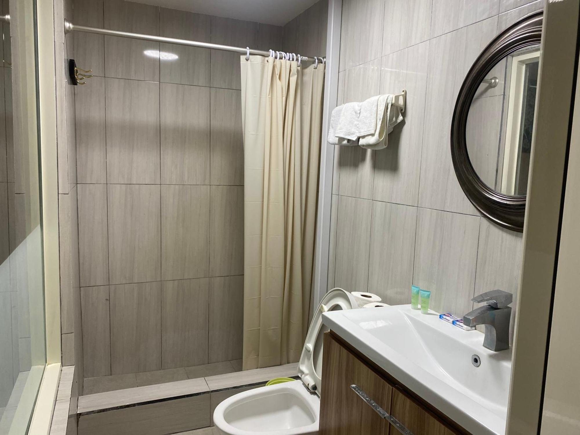 Golden Tree Hotel Belize Belize City Extérieur photo